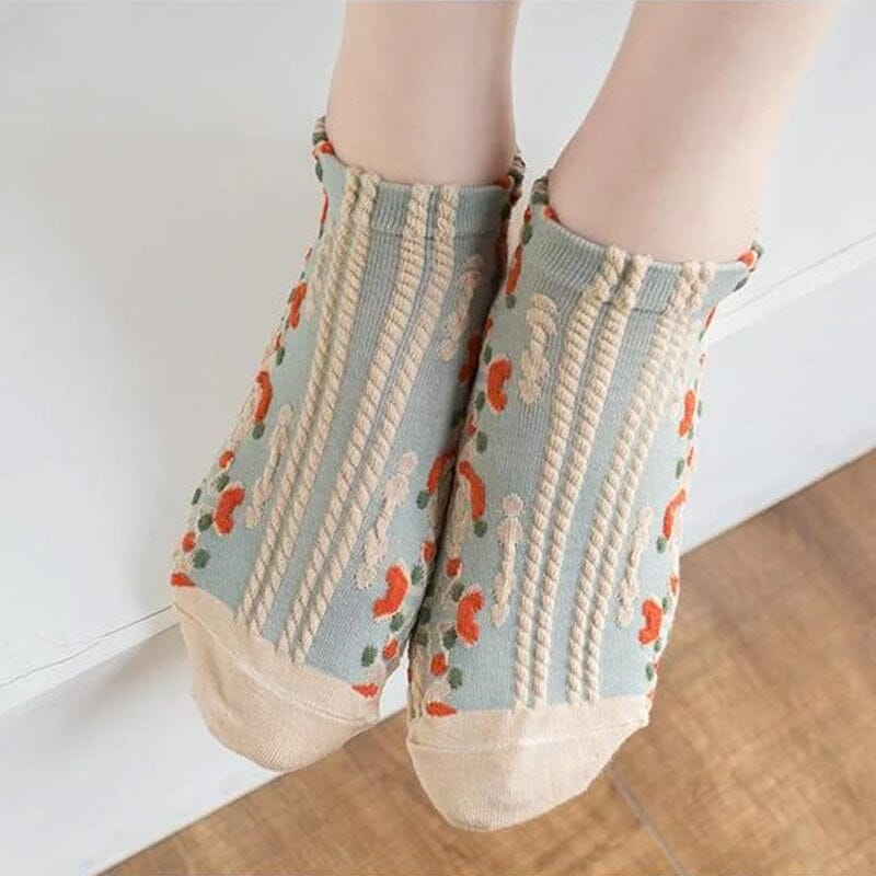 Vintage Embossed Cotton Socks